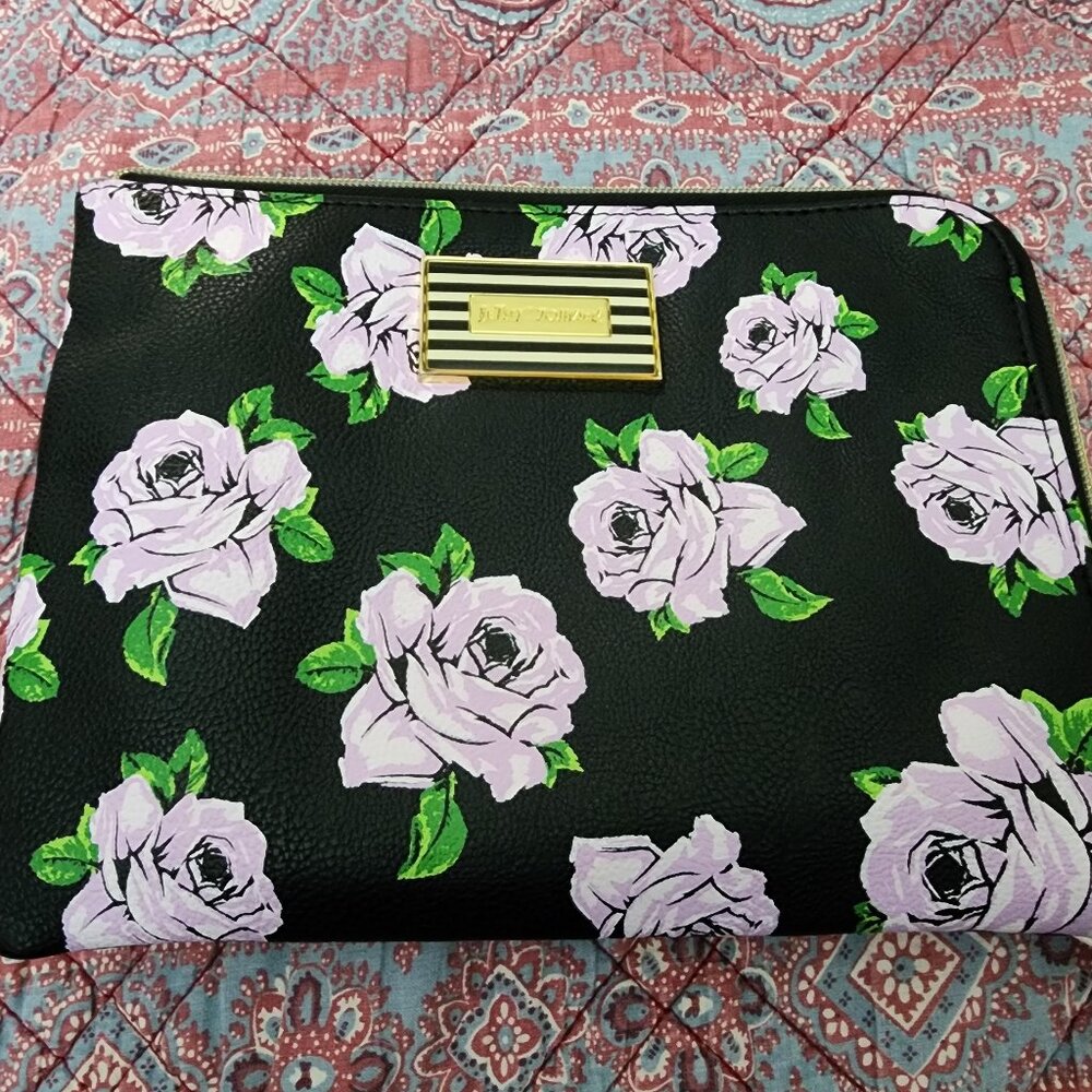 Betsey Johnson wristlet!